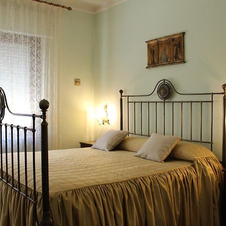 Tres Chic Bed & Breakfast Civitanova Marche Exterior photo