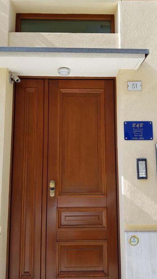 Tres Chic Bed & Breakfast Civitanova Marche Exterior photo