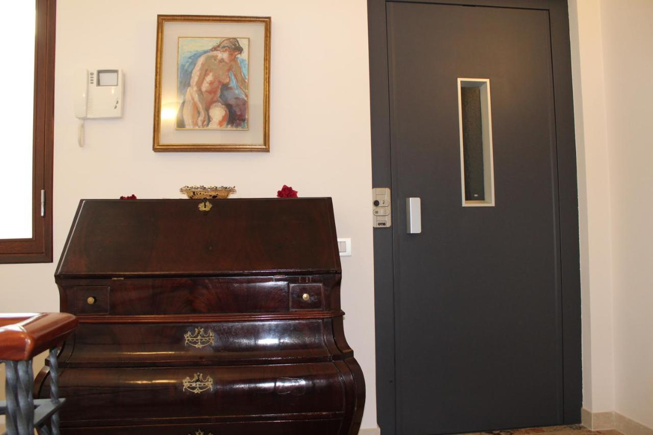 Tres Chic Bed & Breakfast Civitanova Marche Exterior photo