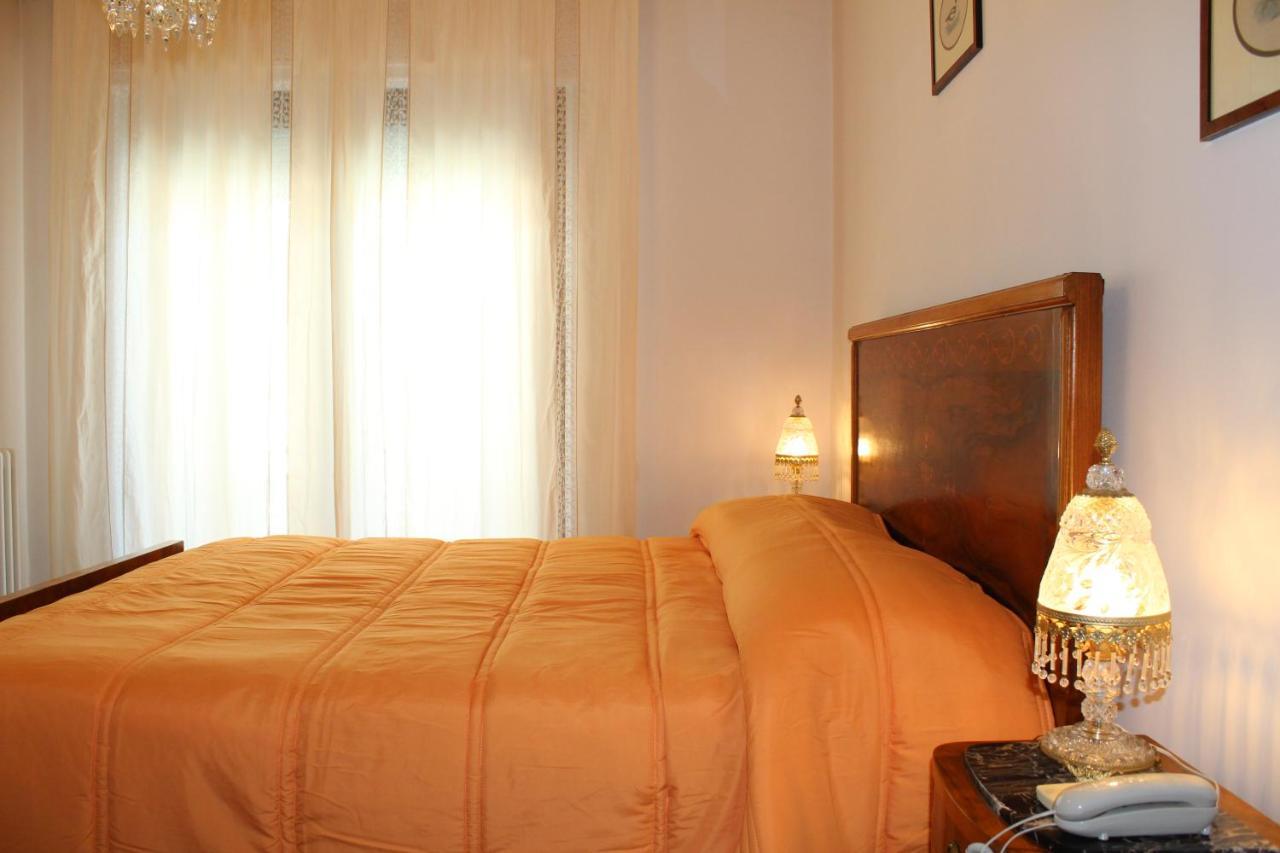 Tres Chic Bed & Breakfast Civitanova Marche Exterior photo