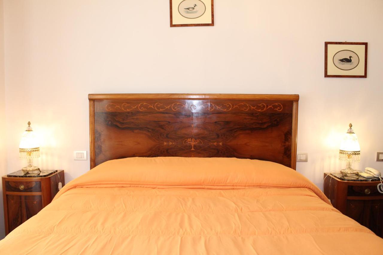 Tres Chic Bed & Breakfast Civitanova Marche Exterior photo