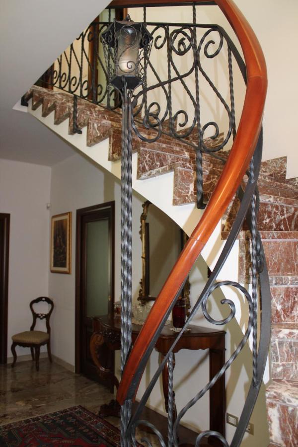 Tres Chic Bed & Breakfast Civitanova Marche Exterior photo