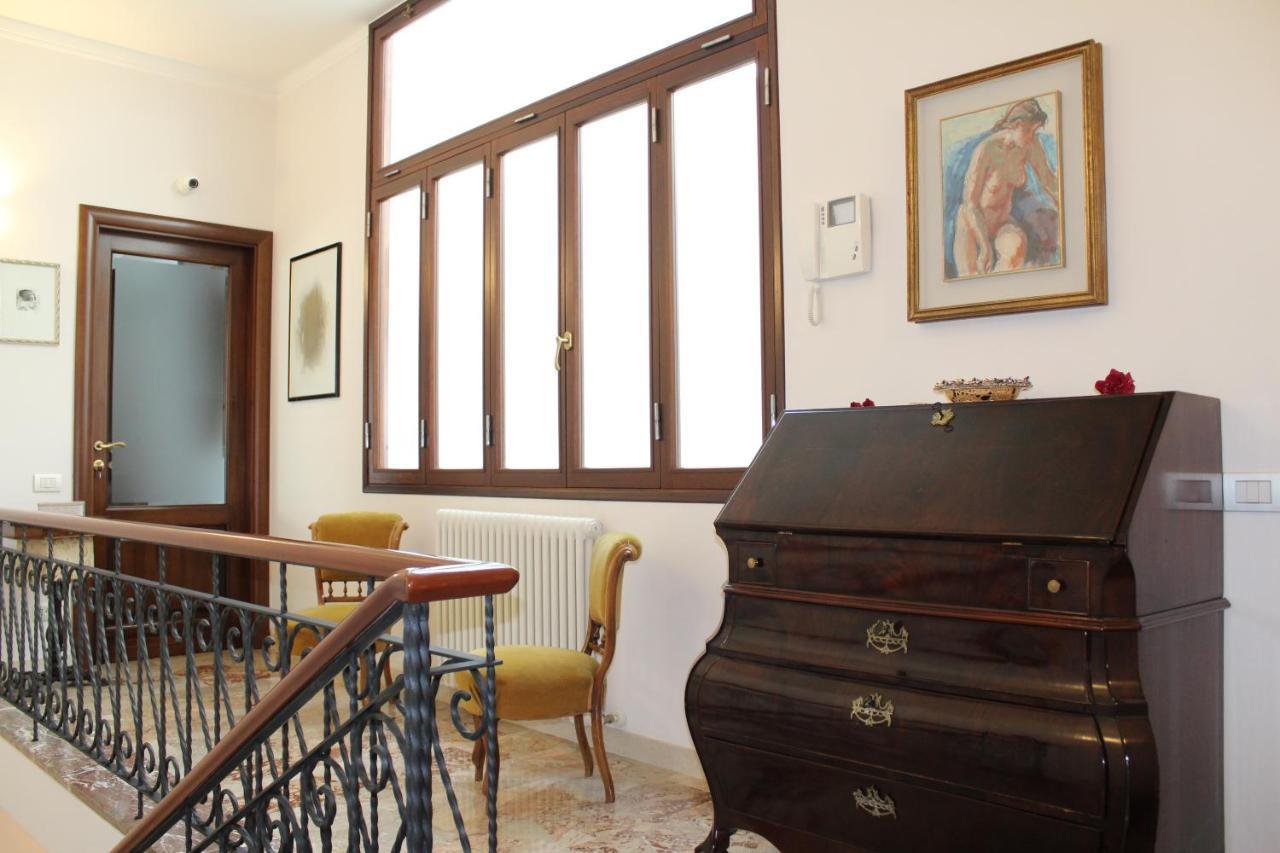 Tres Chic Bed & Breakfast Civitanova Marche Exterior photo